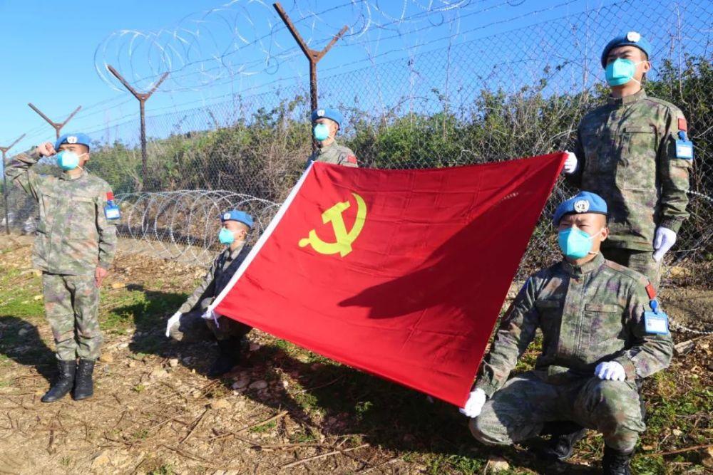 坐月子涨奶可以让男朋友吸出来吗游戏画面